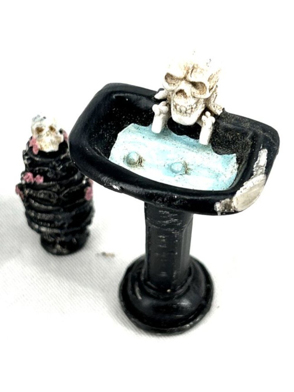 Dollhouse Halloween Miniatures Skulls Witches Legs Tiny Decor 3.25" Lot of 4 - Picture 3 of 10
